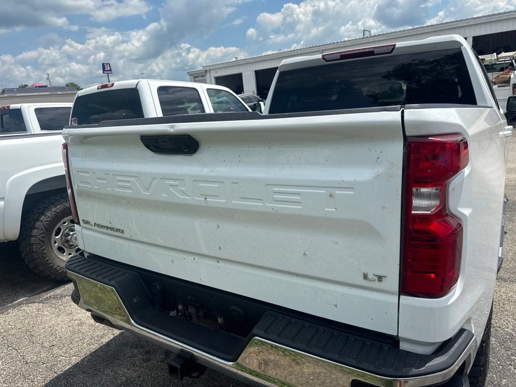 Used 2025 Chevrolet Silverado 1500 LT AWD/4WD image 5