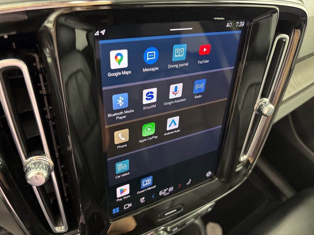 Used 2023 Volvo XC40 B5 Core w/ Protection Package Premier image 30