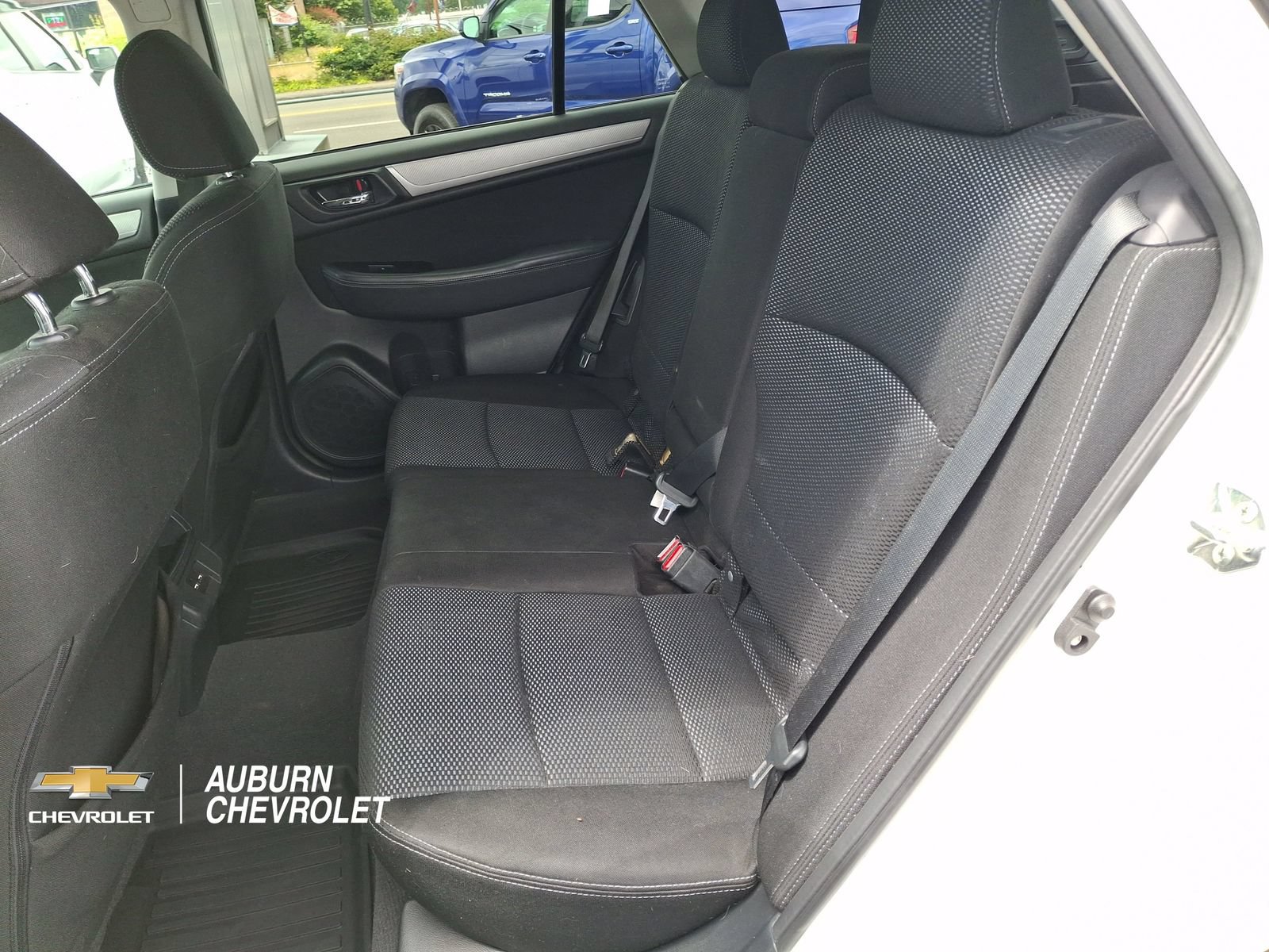 Used 2018 Subaru Outback 2.5i Premium AWD/4WD image 18