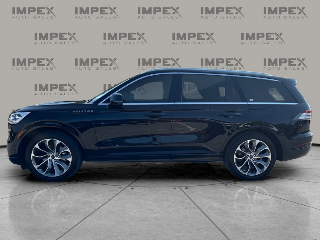 Used 2021 Lincoln Aviator Grand Touring w/ Equipment Group 302A AWD/4WD image 2