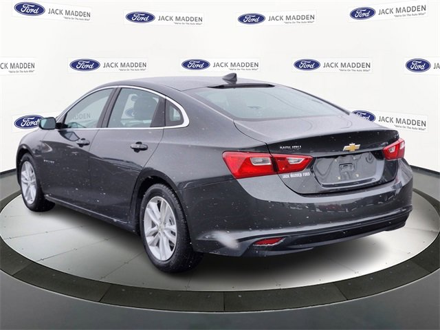 Used 2016 Chevrolet Malibu LT w/ Leather Package image 3