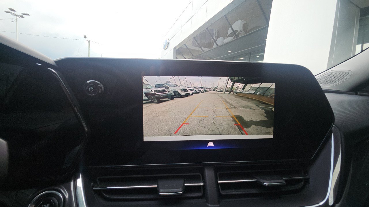 Used 2024 Chevrolet Trax ACTIV w/ Sunroof Package FWD image 22