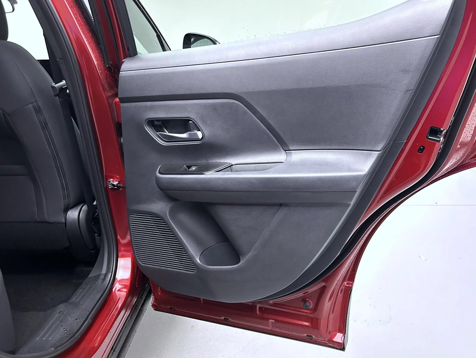New 2027 Nissan Kicks SV AWD/4WD image 17