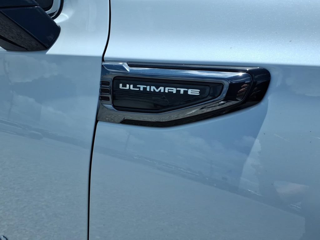 New 2026 GMC Yukon XL Denali Ultimate AWD/4WD image 10