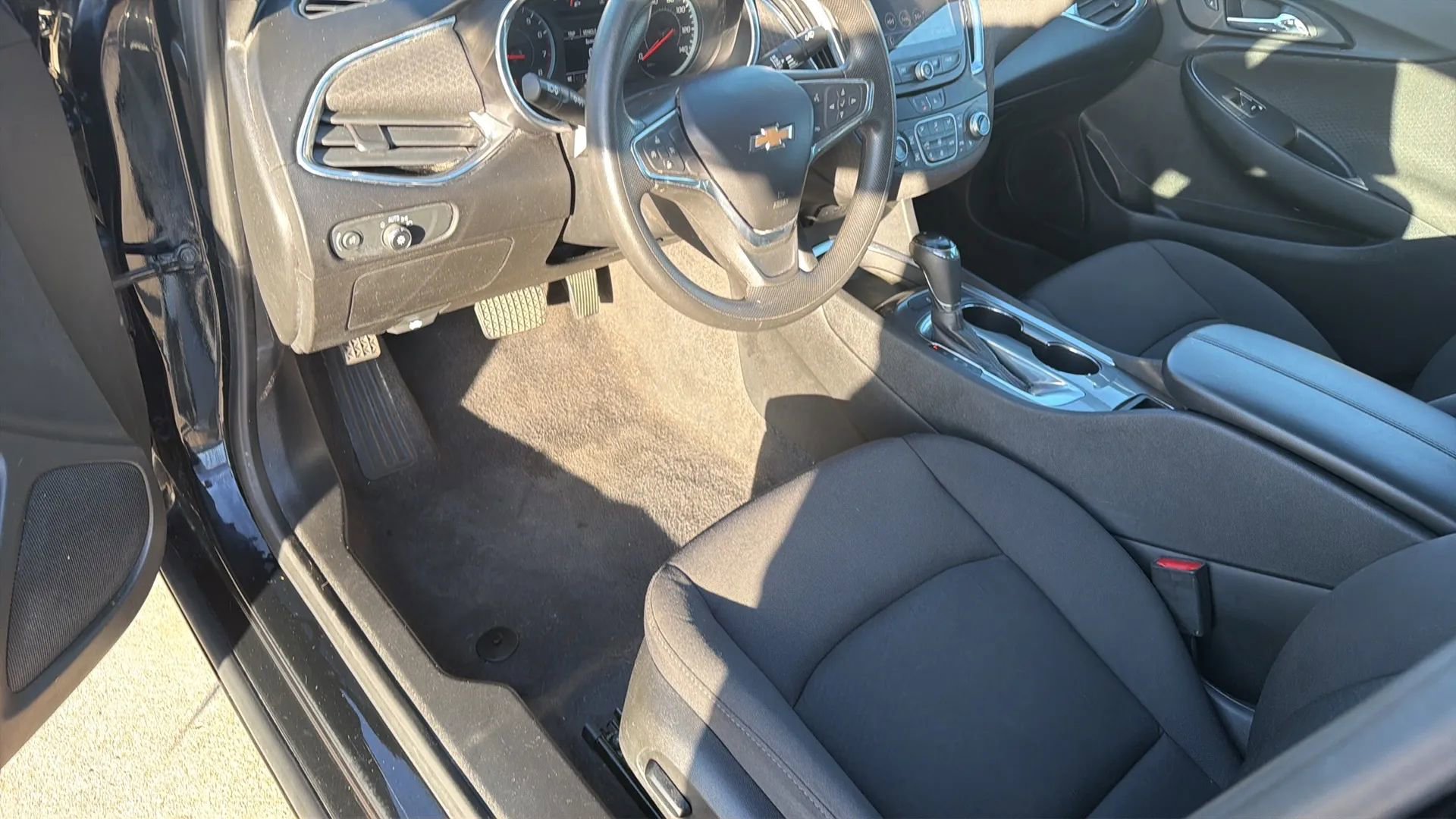 Used 2020 Chevrolet Malibu LT FWD image 69