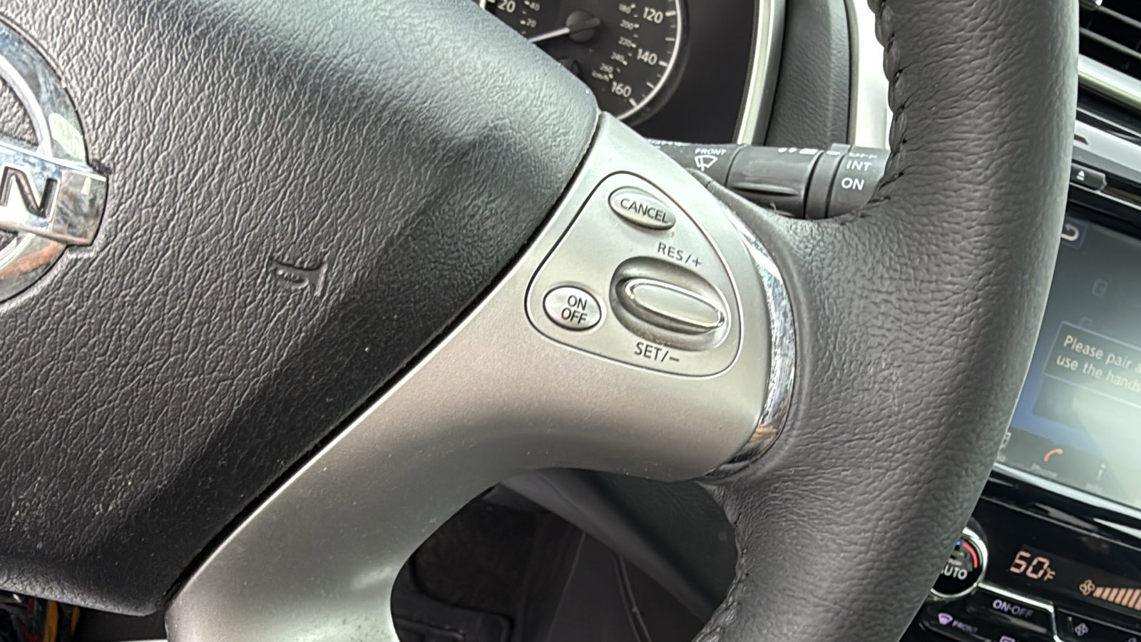 Used 2015 Nissan Murano SV w/ Premium Package image 11