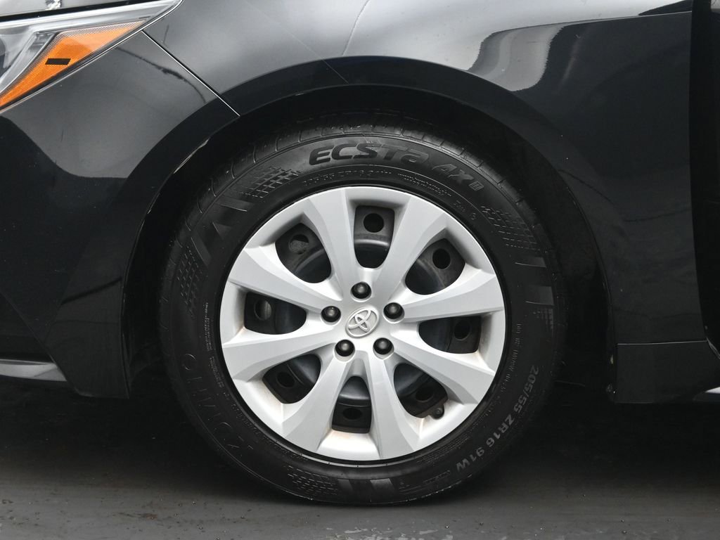 Used 2024 Toyota Corolla LE image 34