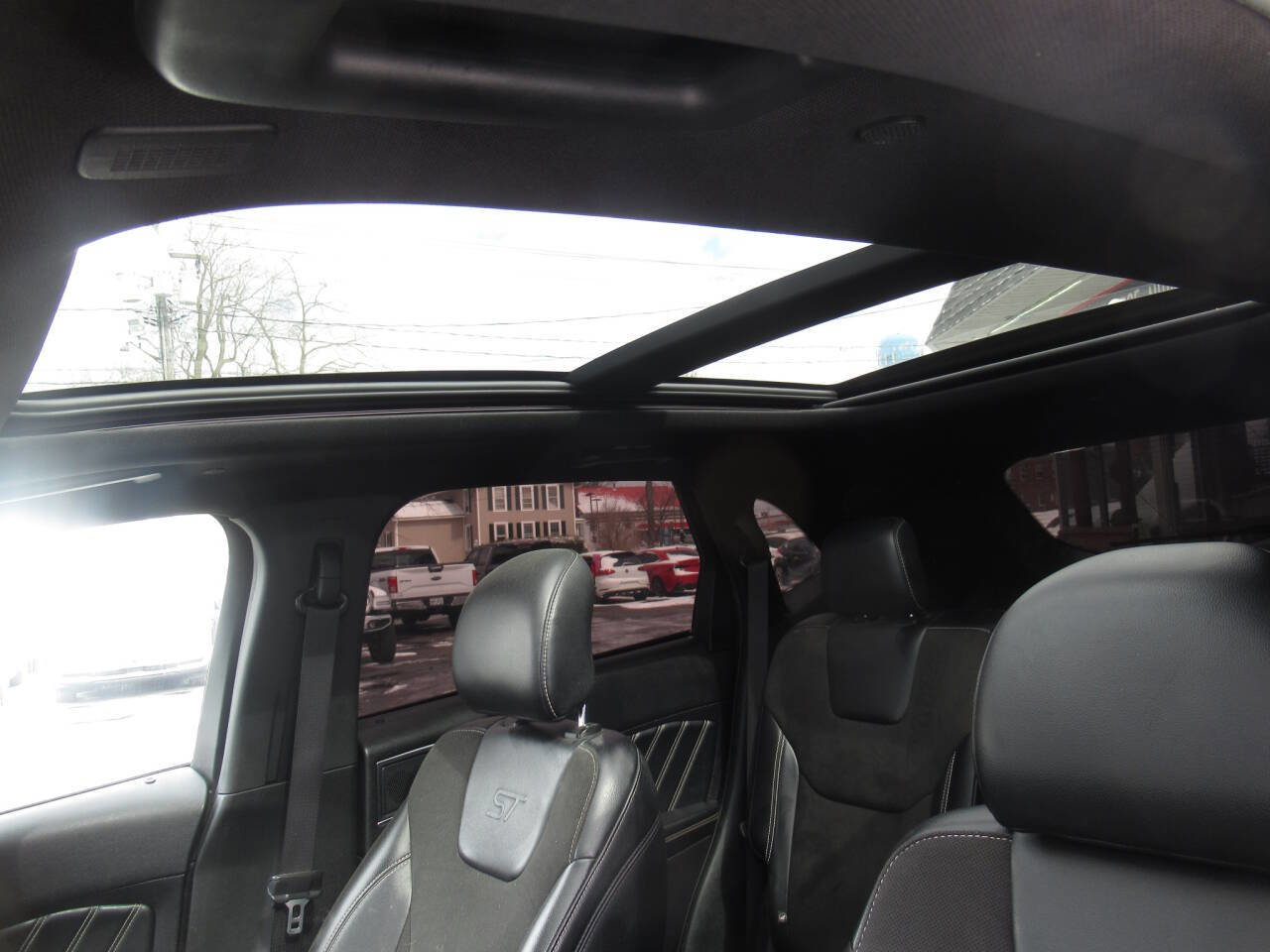 Used 2019 Ford Edge ST w/ Equipment Group 401A image 24