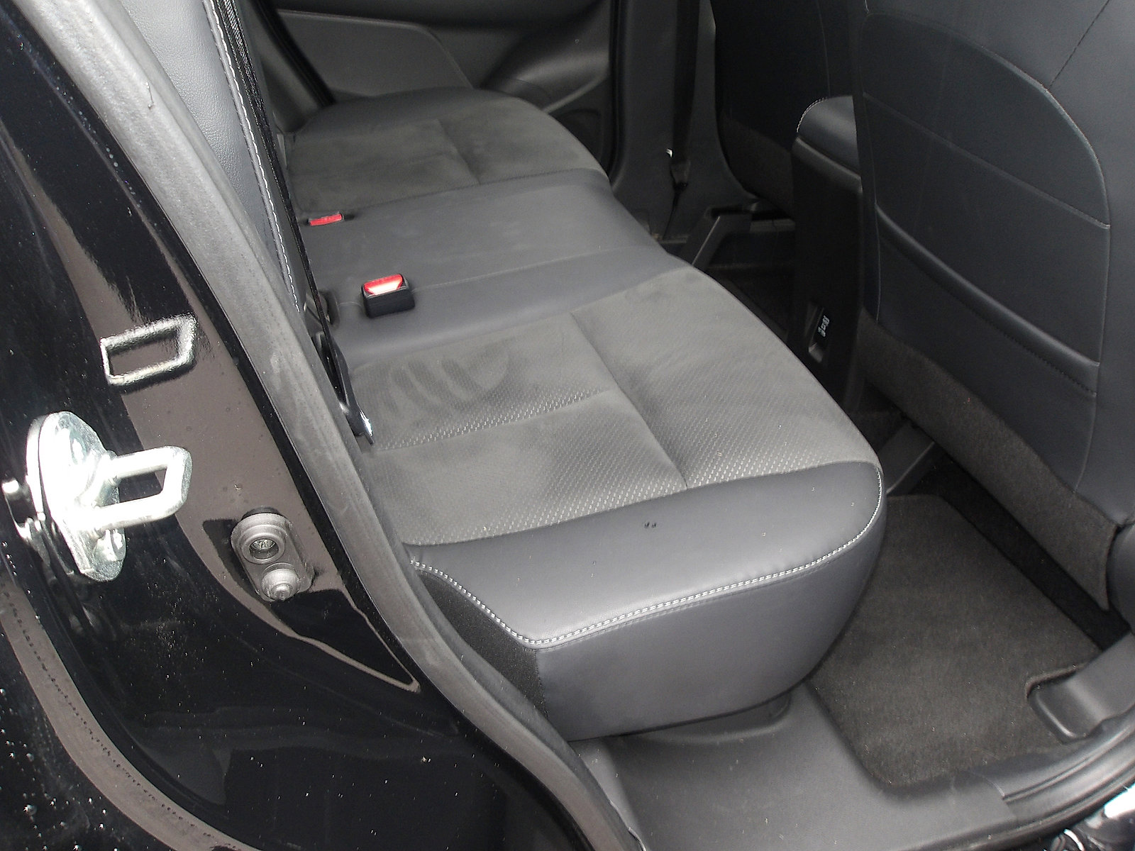 Used 2023 Mitsubishi Eclipse Cross AWD image 11