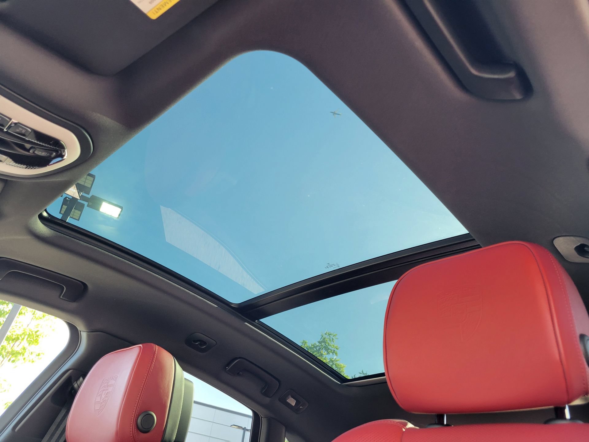 New 2025 Porsche Macan S AWD/4WD image 26