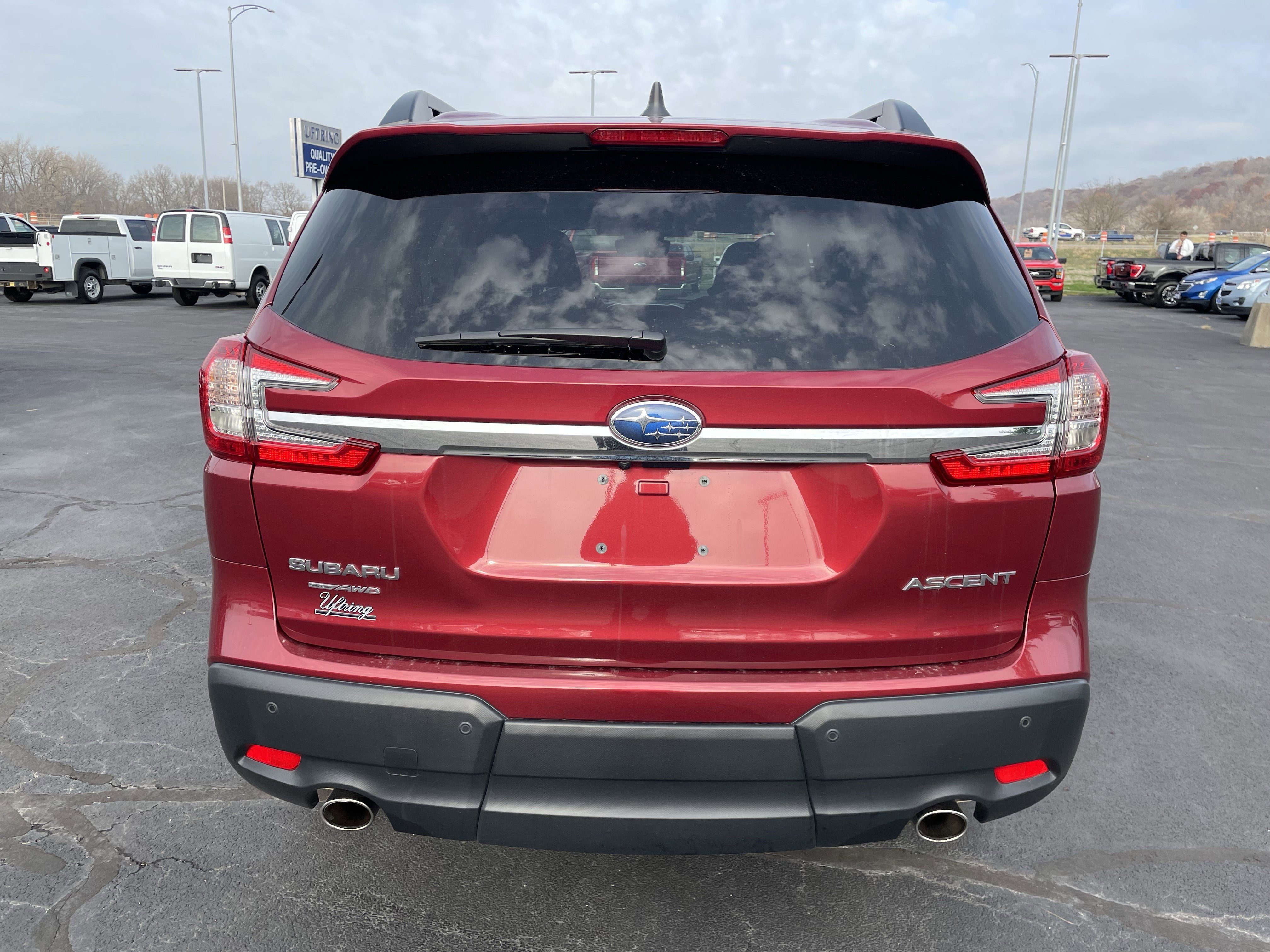 Used 2024 Subaru Ascent Premium w/ Convenience Package image 4