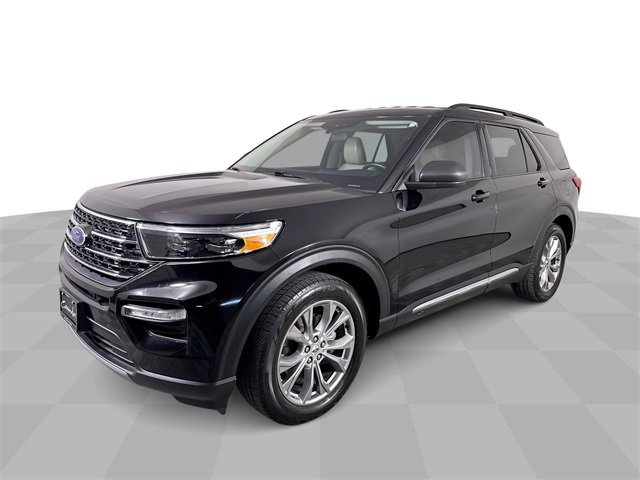 Used 2021 Ford Explorer XLT w/ Equipment Group 202A image 4