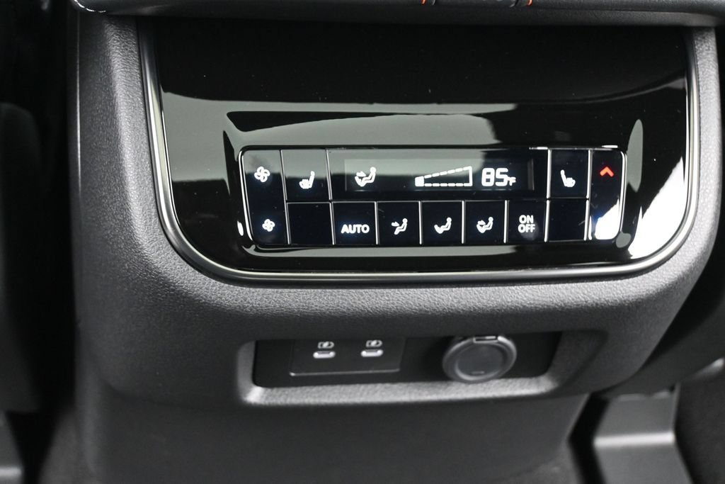 New 2026 Nissan Armada PRO-4X AWD/4WD image 16