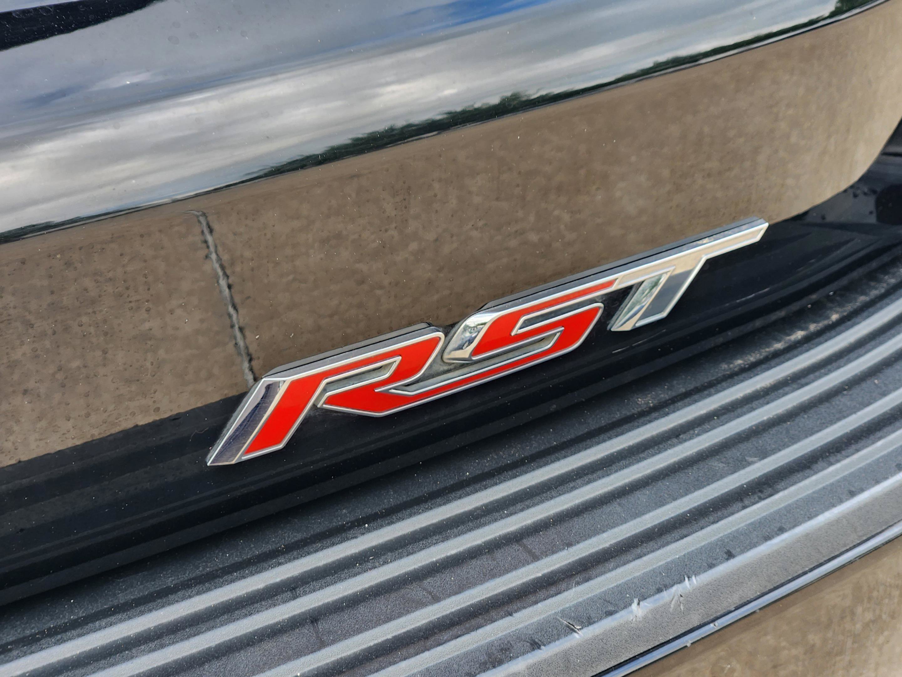 Used 2021 Chevrolet Tahoe RST w/ Luxury Package RWD image 39