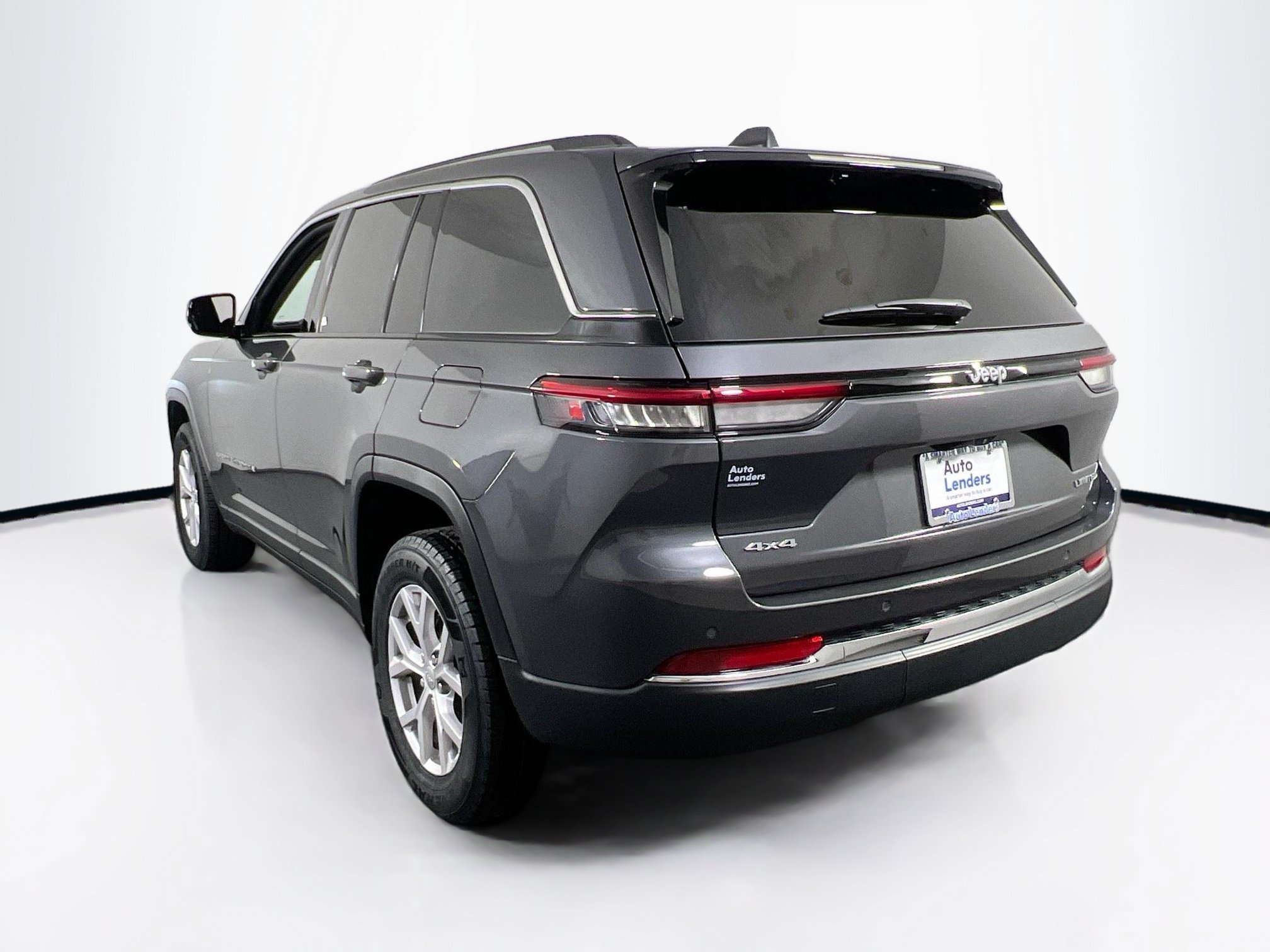 Used 2022 Jeep Grand Cherokee Limited AWD/4WD image 7