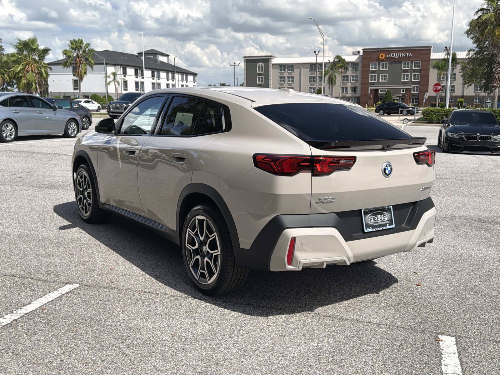 Used 2026 BMW X2 xDrive28i AWD/4WD image 6
