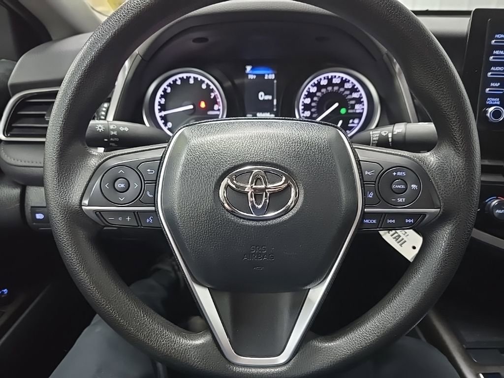 Used 2023 Toyota Camry LE image 18