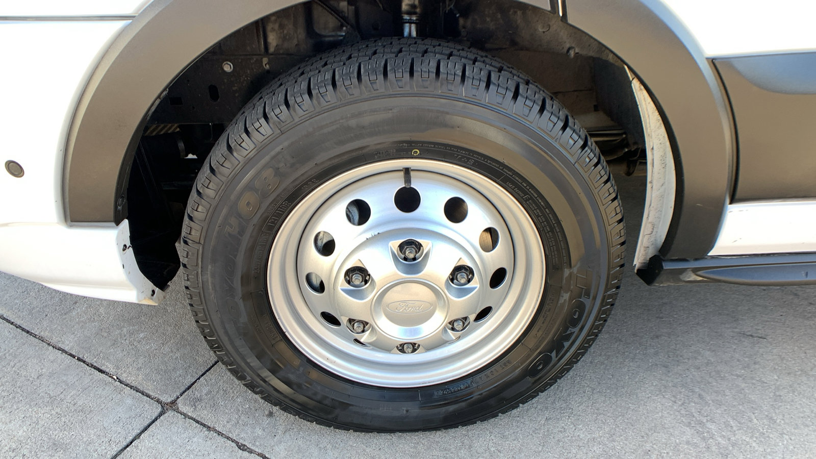 Used 2024 Ford Transit 350 XLT image 9