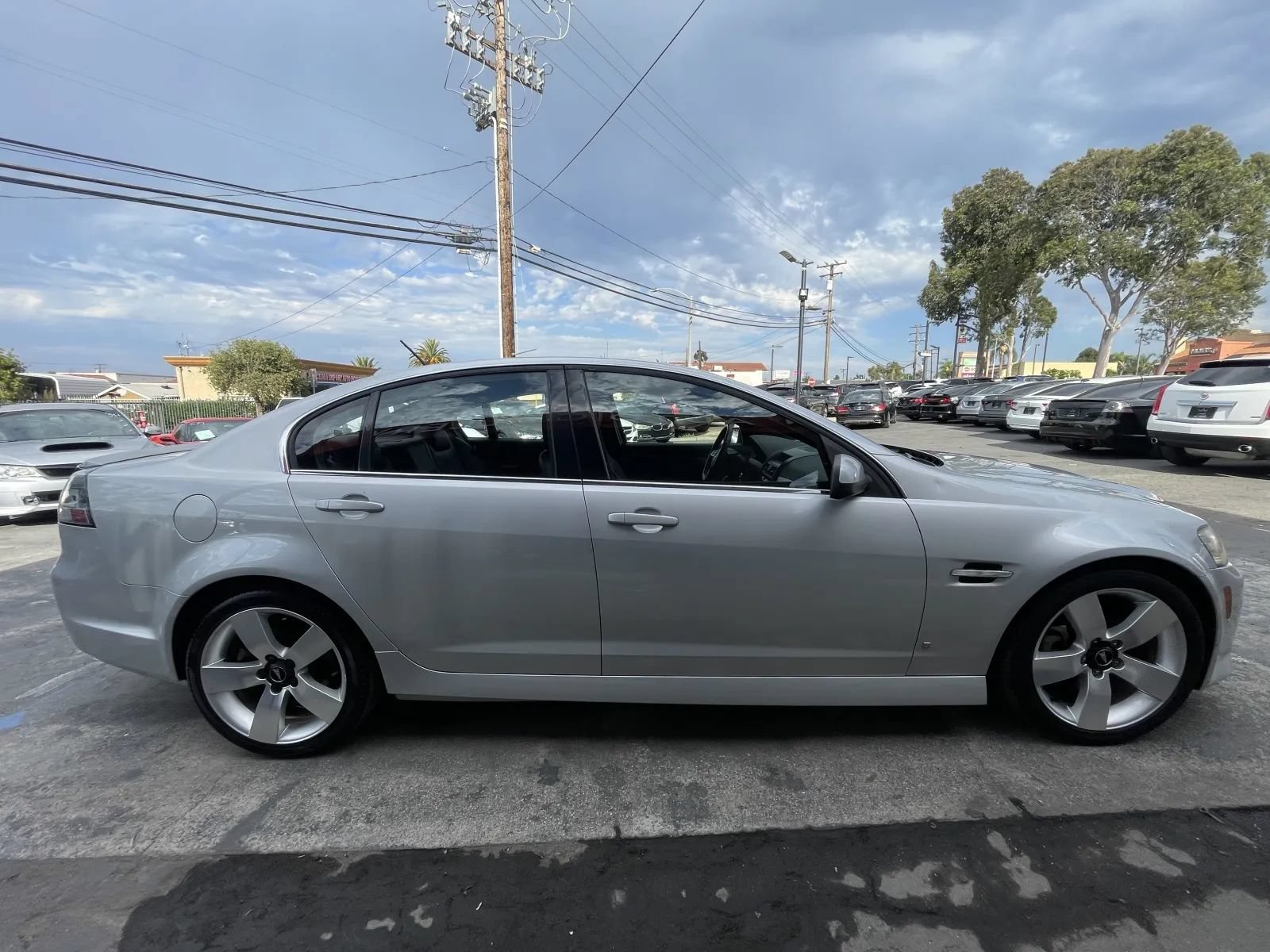 Used 2009 Pontiac G8 GT w/ Premium Package RWD image 4