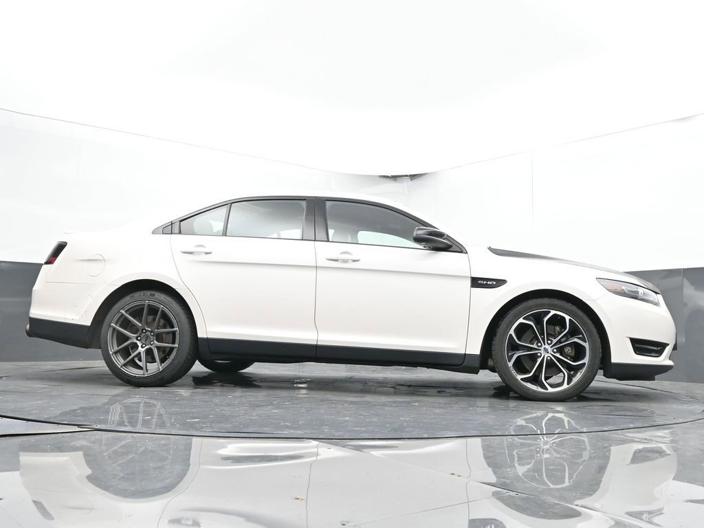 Used 2017 Ford Taurus SHO AWD/4WD image 50