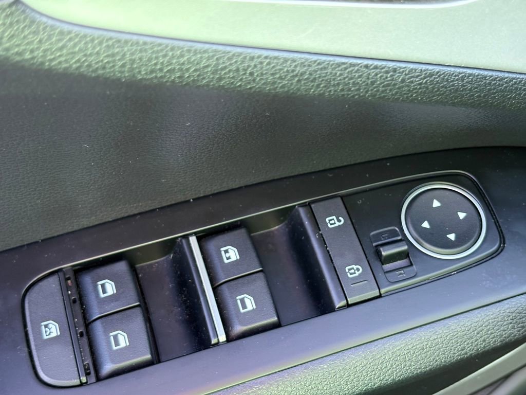 Certified 2024 Kia Soul S image 18