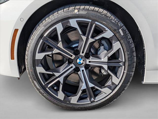Used 2026 BMW 330i xDrive Sedan w/ Premium Package AWD/4WD image 9