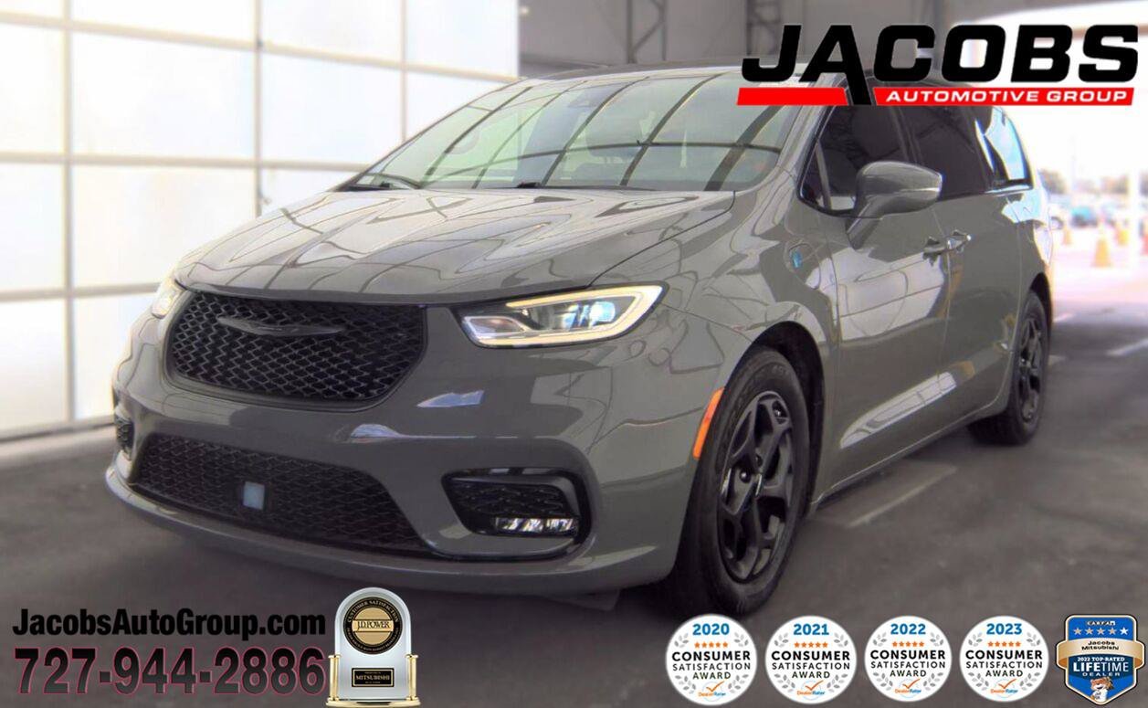Used 2022 Chrysler Pacifica Touring-L w/ S Appearance Package