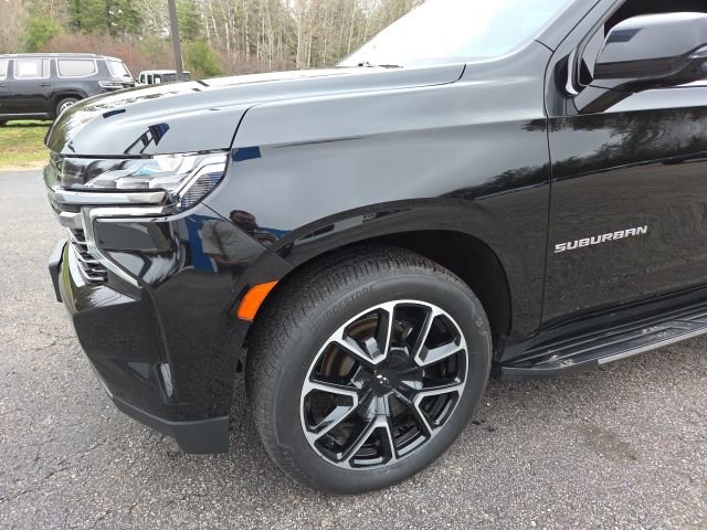 Used 2023 Chevrolet Suburban LT w/ Luxury Package AWD/4WD image 36