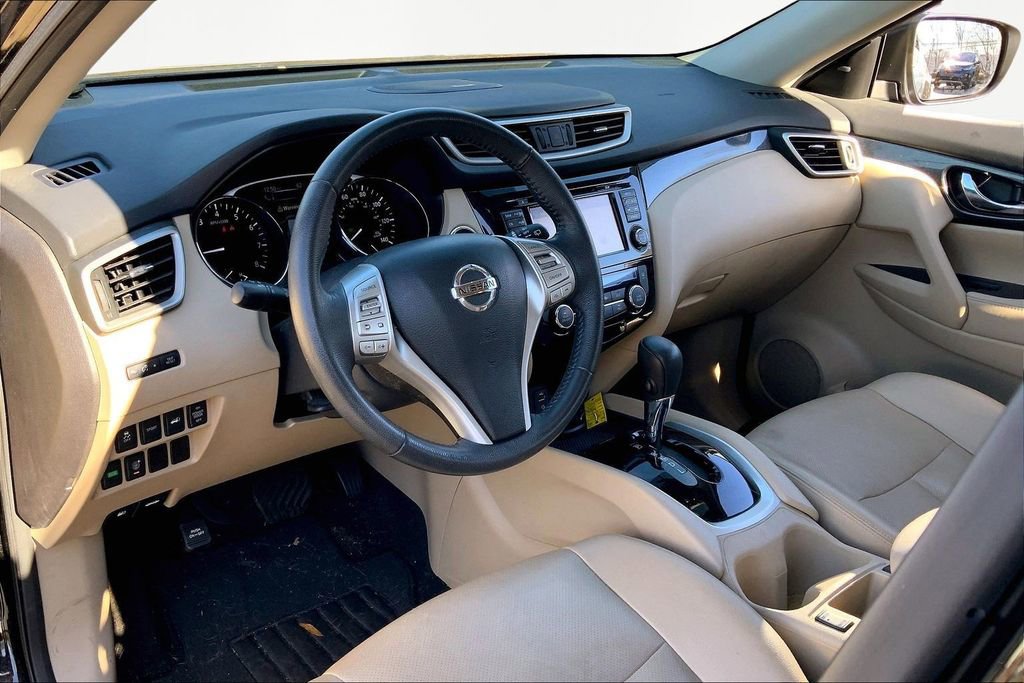 Used 2016 Nissan Rogue SL w/ SL Premium Package image 12