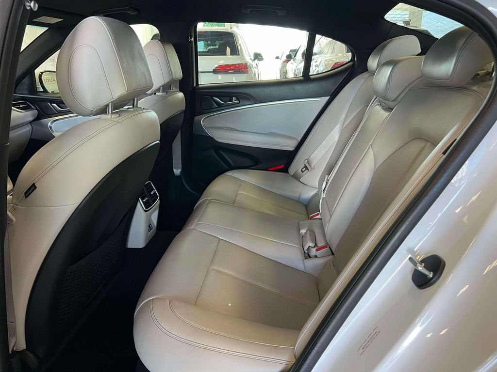 Used 2024 Genesis G70 2.5T AWD/4WD image 9