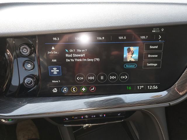 Used 2023 Buick Envision Essence image 14