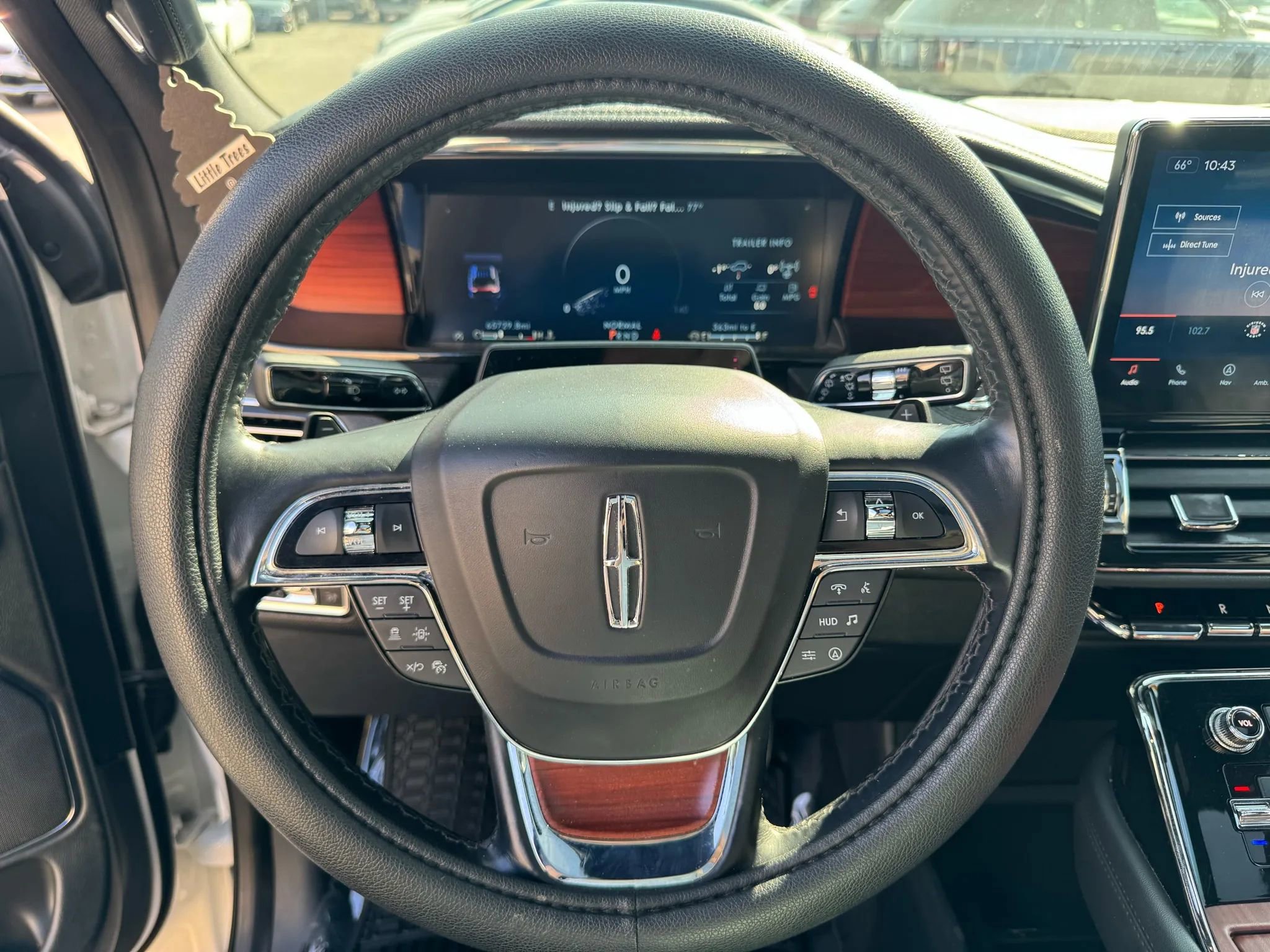 Used 2022 Lincoln Navigator Reserve image 18