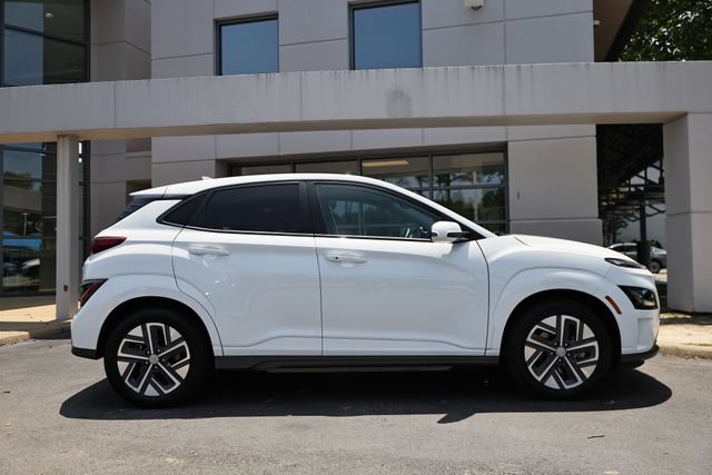 Used 2023 Hyundai Kona SE FWD image 4