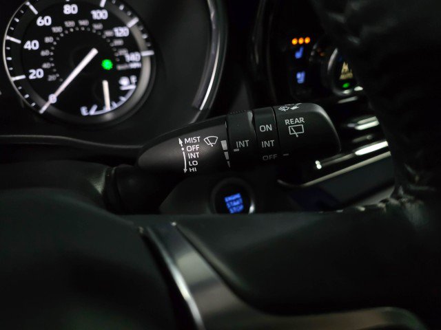 Used 2020 Toyota Highlander Limited image 23