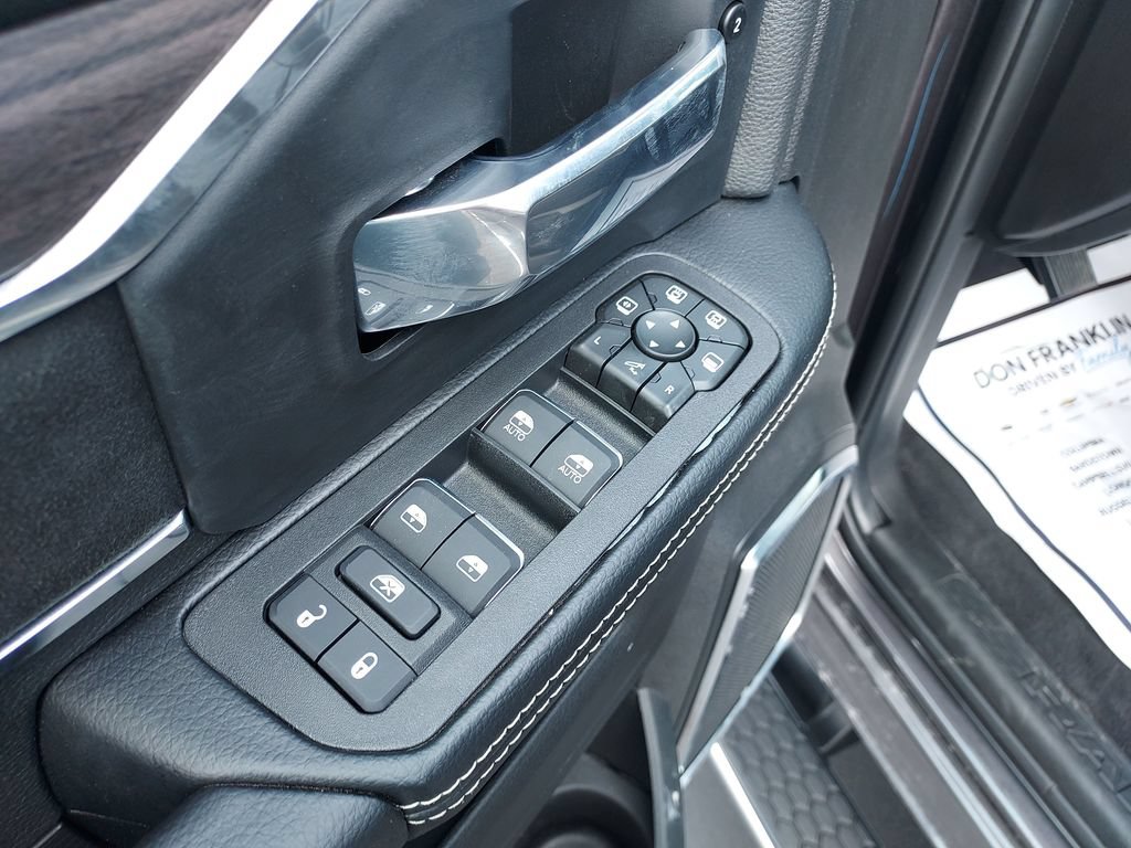 New 2026 RAM 2500 Laramie AWD/4WD image 11