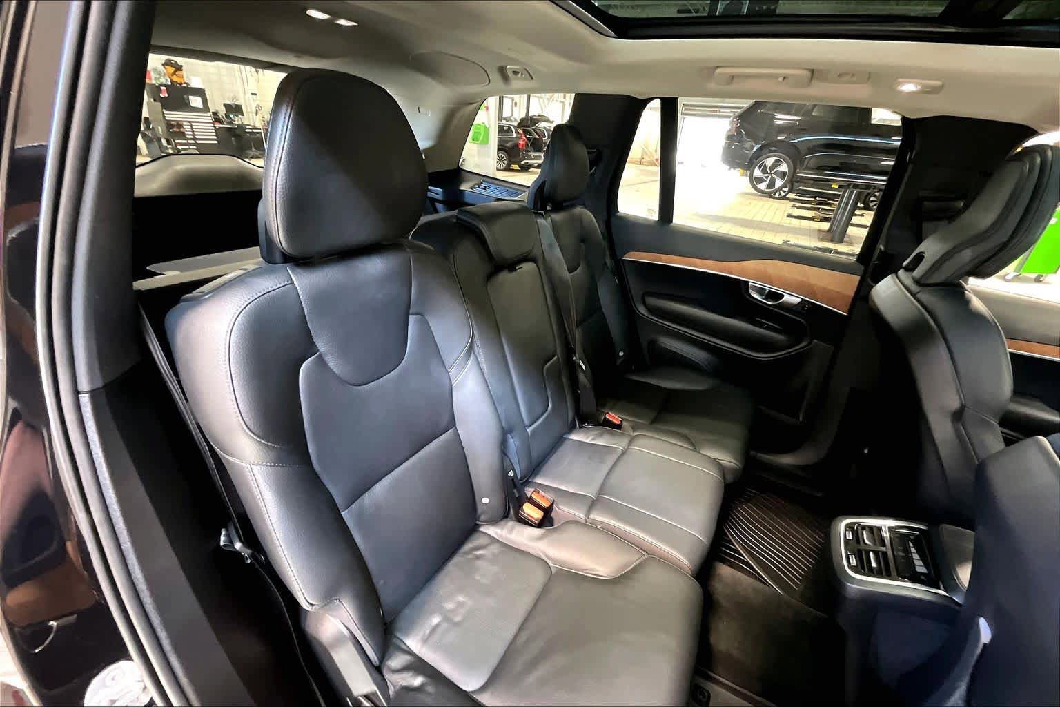 Certified 2023 Volvo XC90 B6 Plus w/ Protection Package Premier AWD/4WD image 19