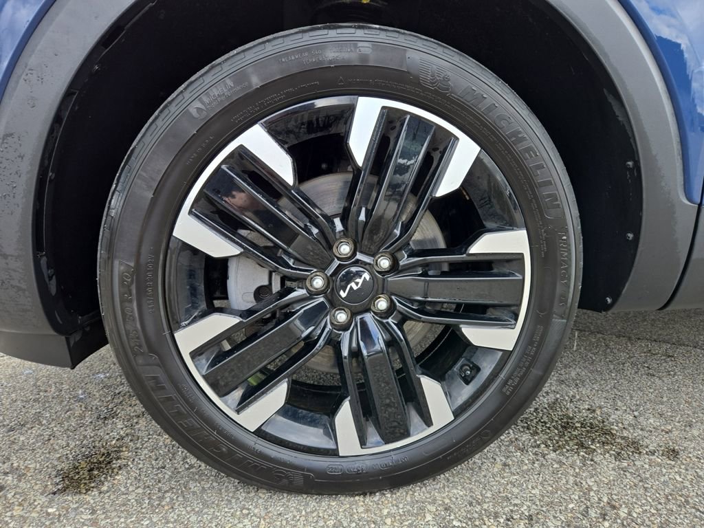 Used 2023 Kia Telluride SX image 11