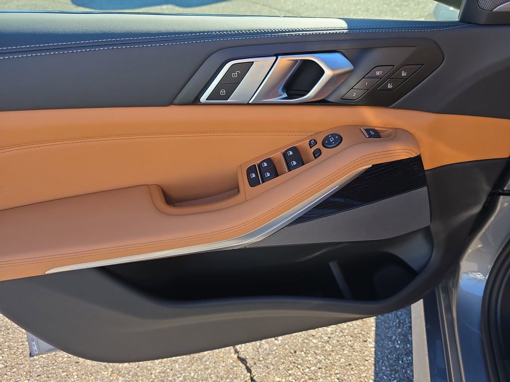 New 2026 BMW X5 M60i image 11