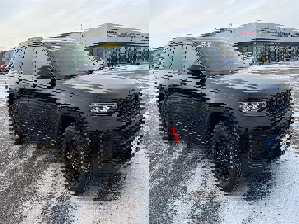 New 2026 Jeep Grand Cherokee Altitude