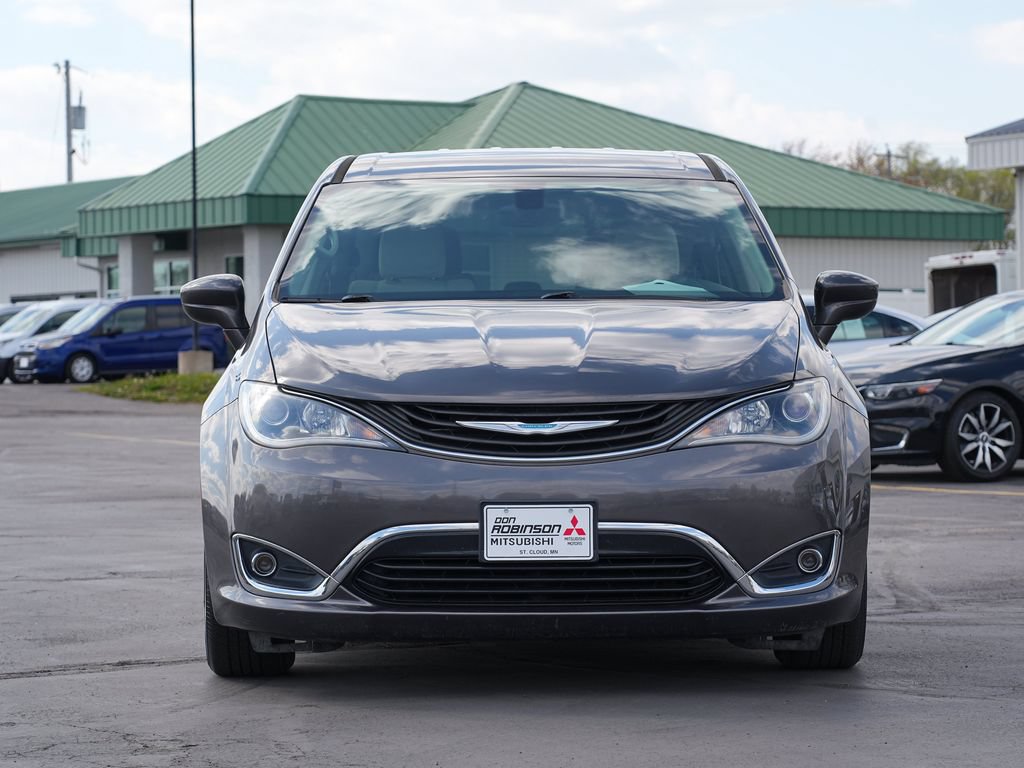 Used 2017 Chrysler Pacifica Touring Plus FWD image 8