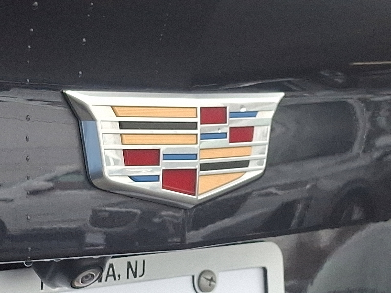 Certified 2023 Cadillac XT4 Luxury w/ Cold Weather Package image 28
