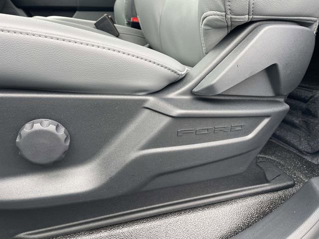 New 2026 Ford F550 4x4 Regular Cab Super Duty image 12