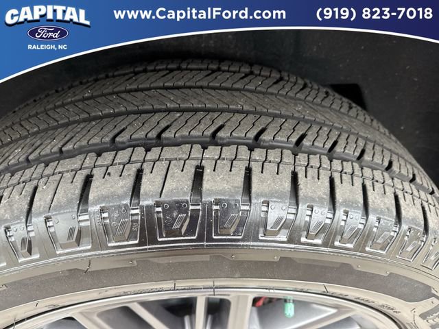 Certified 2025 Ford Expedition Max Platinum w/ Stealth Performance Package AWD/4WD image 14