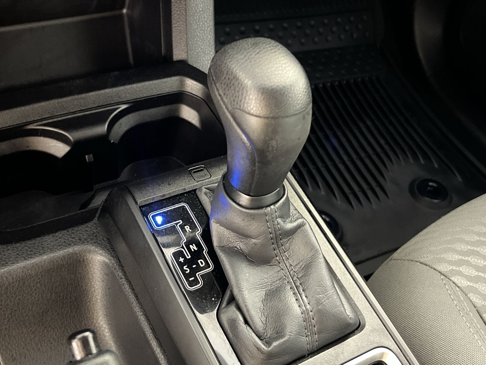 Used 2023 Toyota Tacoma SR AWD/4WD image 22