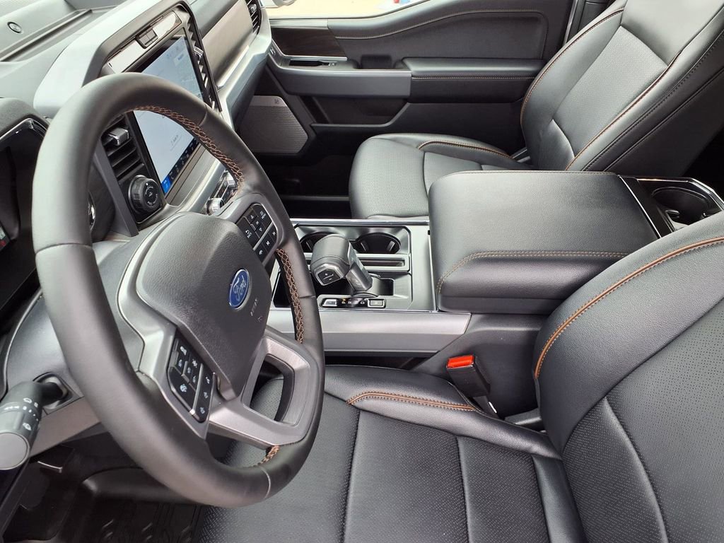 Used 2025 Ford F150 Lariat w/ Equipment Group 501A Mid image 16