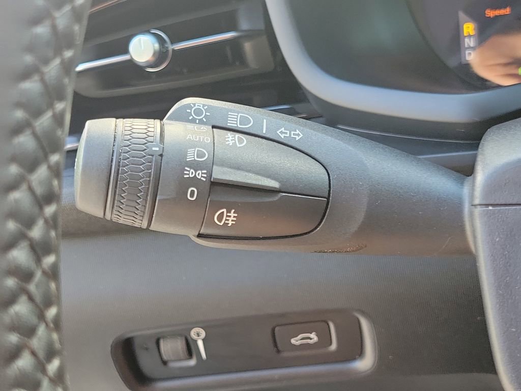 Used 2022 Polestar Polestar 2 image 32