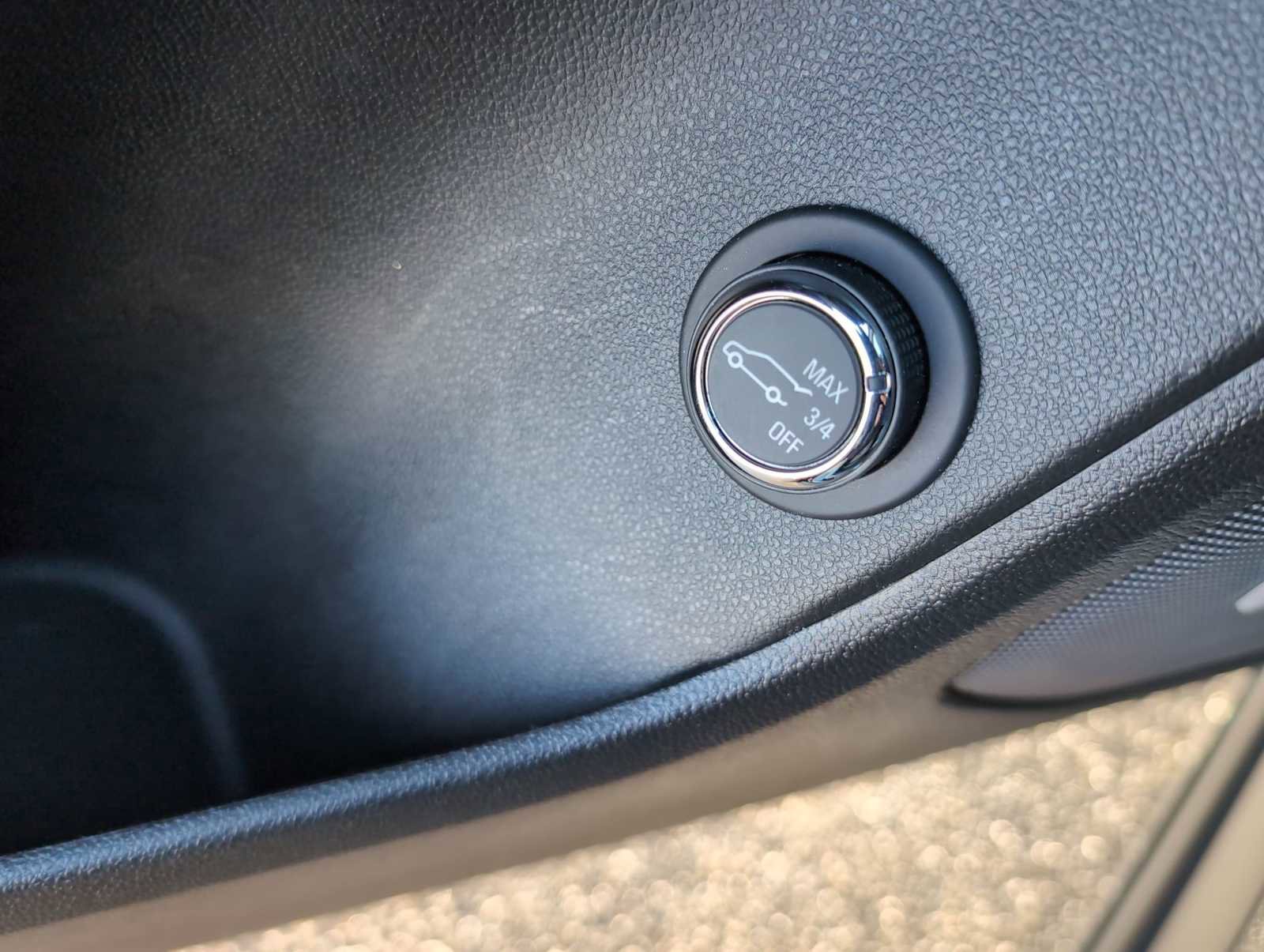 Used 2025 Chevrolet Blazer RS image 41