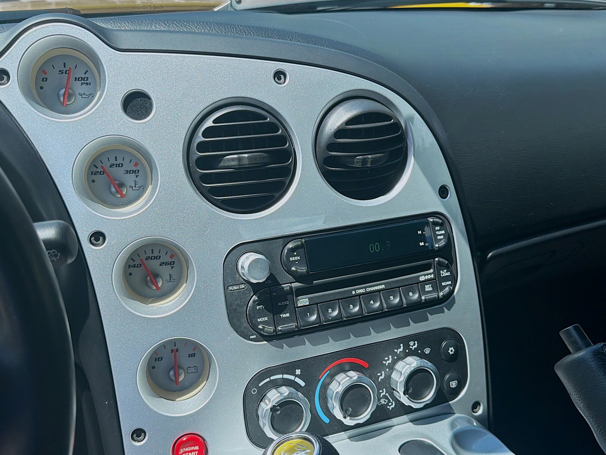 Used 2005 Dodge Viper SRT-10 image 10