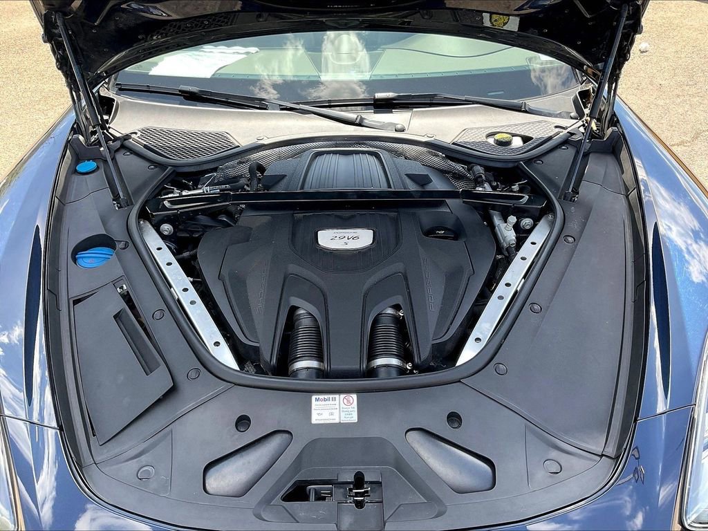 Used 2020 Porsche Panamera 4S AWD/4WD image 30