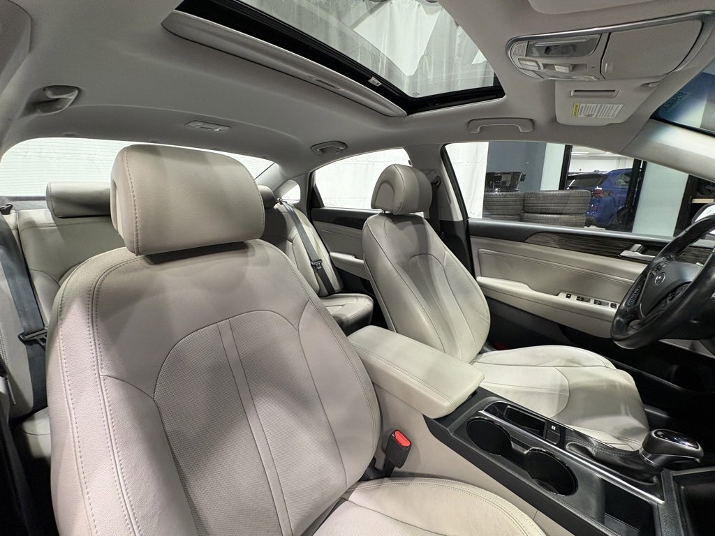Used 2017 Hyundai Sonata Limited w/ Cargo Package image 27